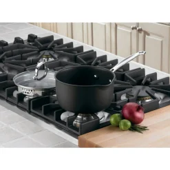 2 Quart Pour Saucepan in Black