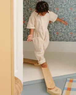 Acrobat Balance Beam