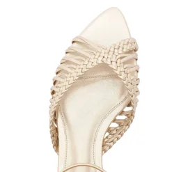 Agatha Flat in Golden