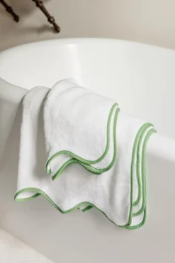Amelia Scalloped Bath Towels