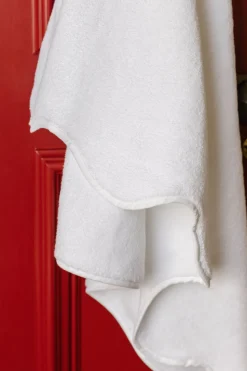 Amelia Scalloped Bath Towels