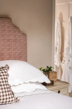 Annabelle Scalloped Bed Linen