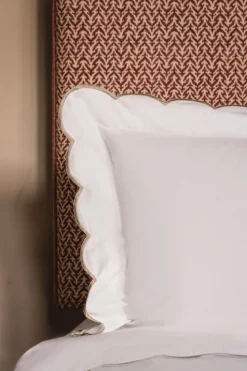 Annabelle Scalloped Bed Linen