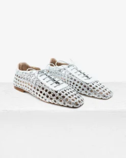 Antonia Flat in Leather