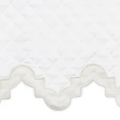 Aziza Matelassé Collection