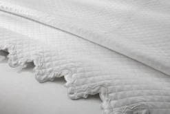 Aziza Matelassé Collection