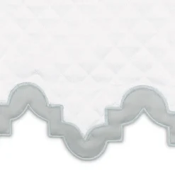 Aziza Matelassé Collection