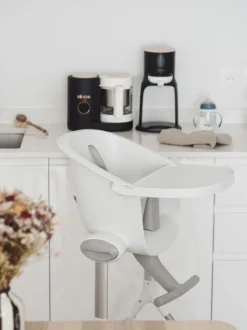 BÉABA Up & Down High Chair with Cushion in Grey