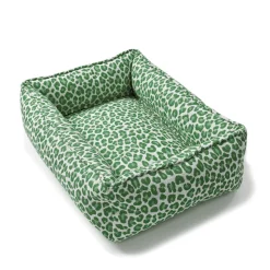 Backyard Bengal Medium Dog Bed