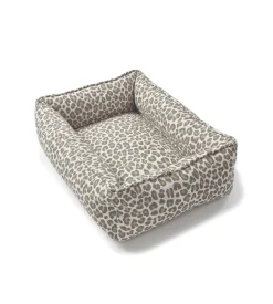 Backyard Bengal Medium Dog Bed