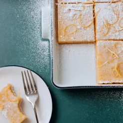 Baking Slab in Navy Rim