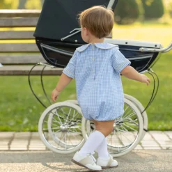 Banks Bubble in Charles Street Check