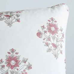 Beatrice Bouquet 20" Pillow in Pink