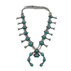 Beautiful Vintage Squash Necklace