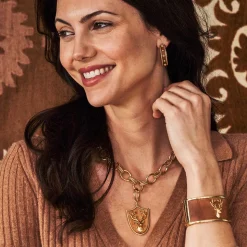 Berry Medium Hoop Earrings in Teak