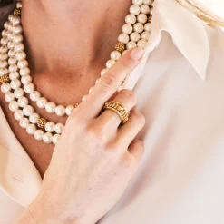 Berry Vine Ring in Gold