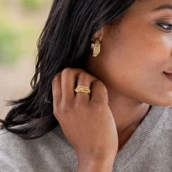 Berry Vine Small Hoop Earrings in Gold
