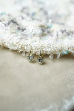 Blanc Bezel Heart Earwire