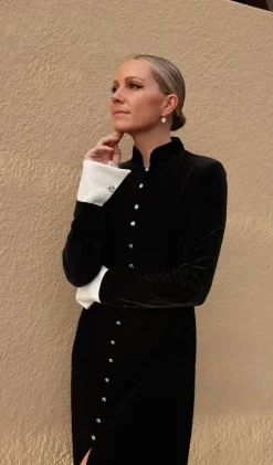 Blanc Bezel Heart Earwire