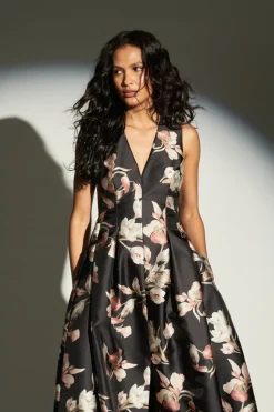 Brooke Gown in Black Venetia Petal