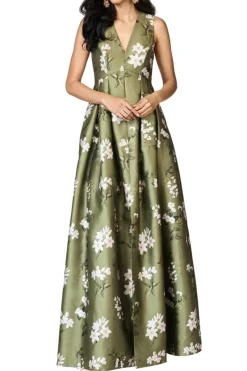 Brooke Gown in Moss Formosa