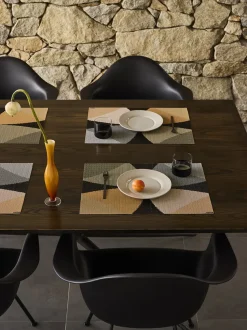 Canopy Placemat in Honey