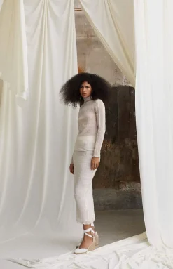 Carina 6 in White/Gold