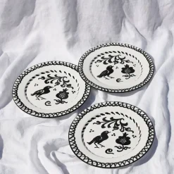 Casa Blanca & Negra Dinner Plate with Traditional Designs