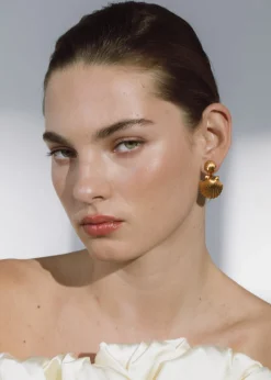 Caspian Earrings in Gold