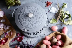 Cast Iron 3.75 qt Essential French Oven with Lilly Lid