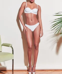 Charlotte Lace Seamless Thong