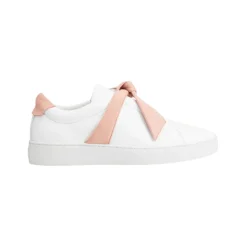 Clarita Sneaker
