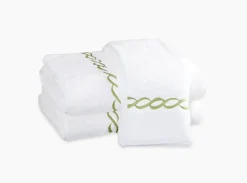 Classic Chain Bath Collection