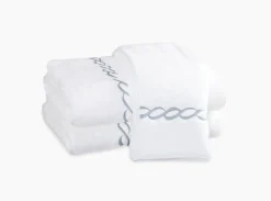 Classic Chain Bath Collection