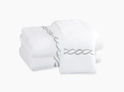 Classic Chain Bath Collection