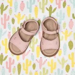 Classic Sandal with Scallop Pink