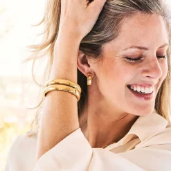 Cleopatra Classic Small Hoop Earrings in Gold