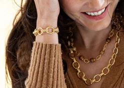 Cleopatra Grande Link Bracelet in Hammered Gold