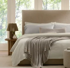 Court Knit Throw Blanket in Heathered Pewter