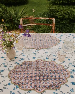 D’Ascoli Adoria Scalloped Placemat