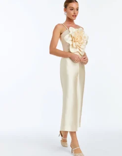 Dominique Flower Top in Ivory