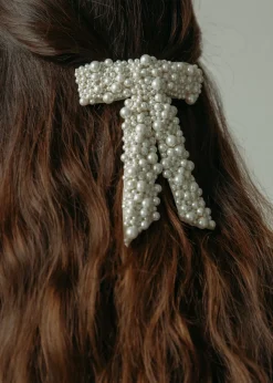 Donna Pearl Bow Barrette