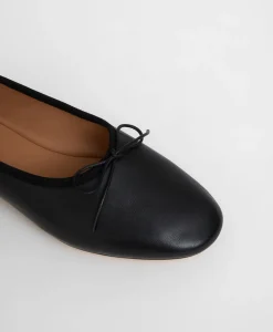 Dream Ballerina in Black