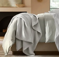 Dream Throw Blanket in Mist