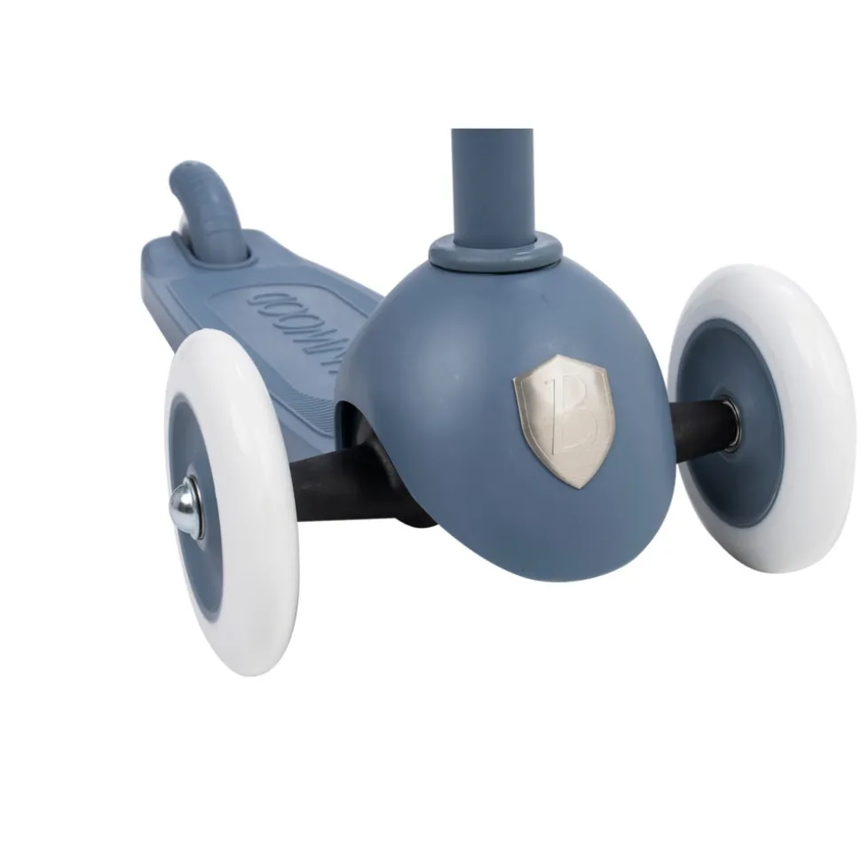 Eco Scooter in Deep Sea