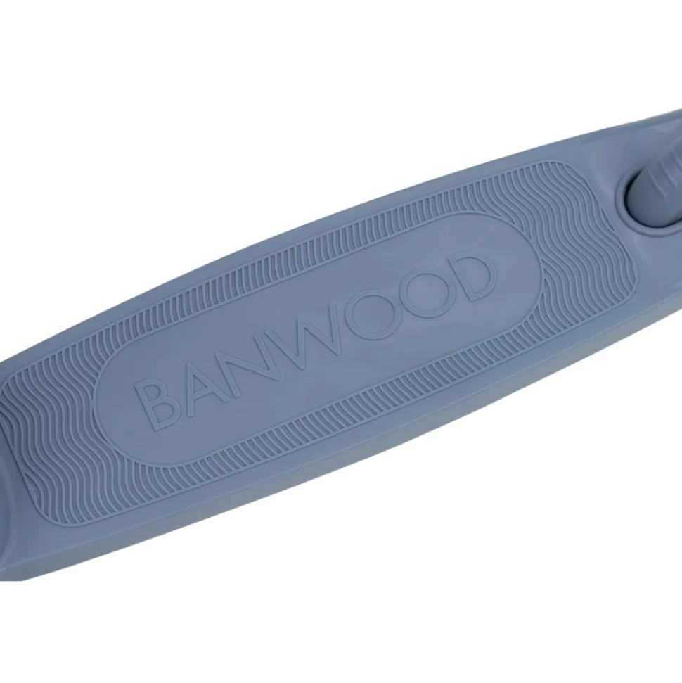 Eco Scooter in Deep Sea