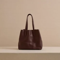 Eleanor 30 in Supple Soft Chocolate