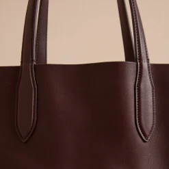 Eleanor 30 in Supple Soft Chocolate