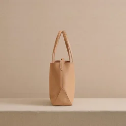 Eleanor 30 in Supple Soft Natural