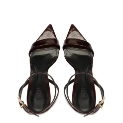 Elisha Sandal in Maplewood